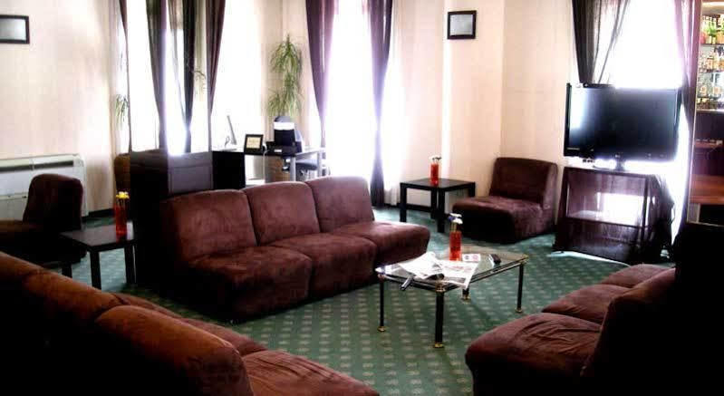 Hotel De La Ville Central ラティーナ エクステリア 写真